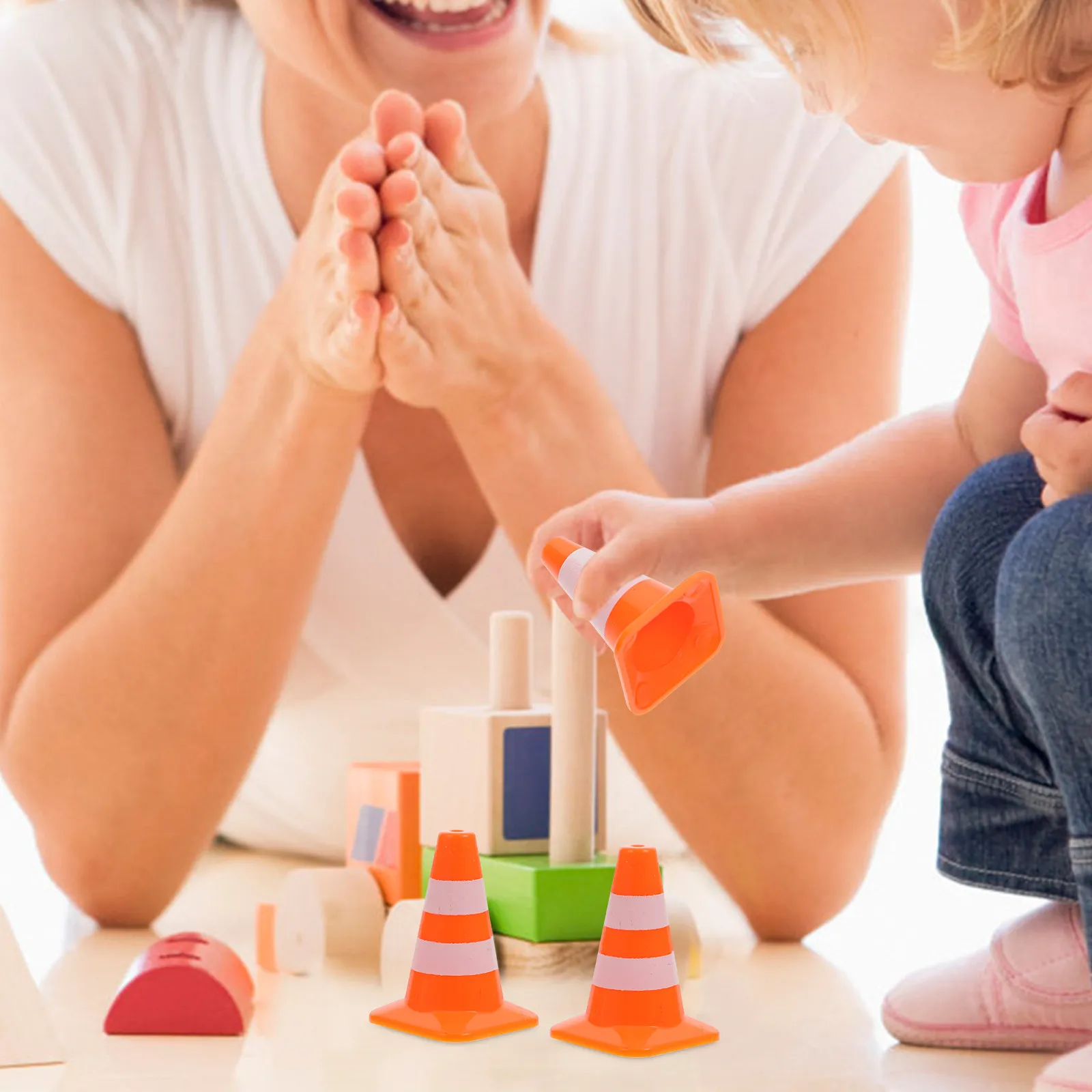 

10Pcs Road Cone Plastic Durable Educational Play Prop Simulation Traffic Signs for Kids Learning and Outdoor Activities