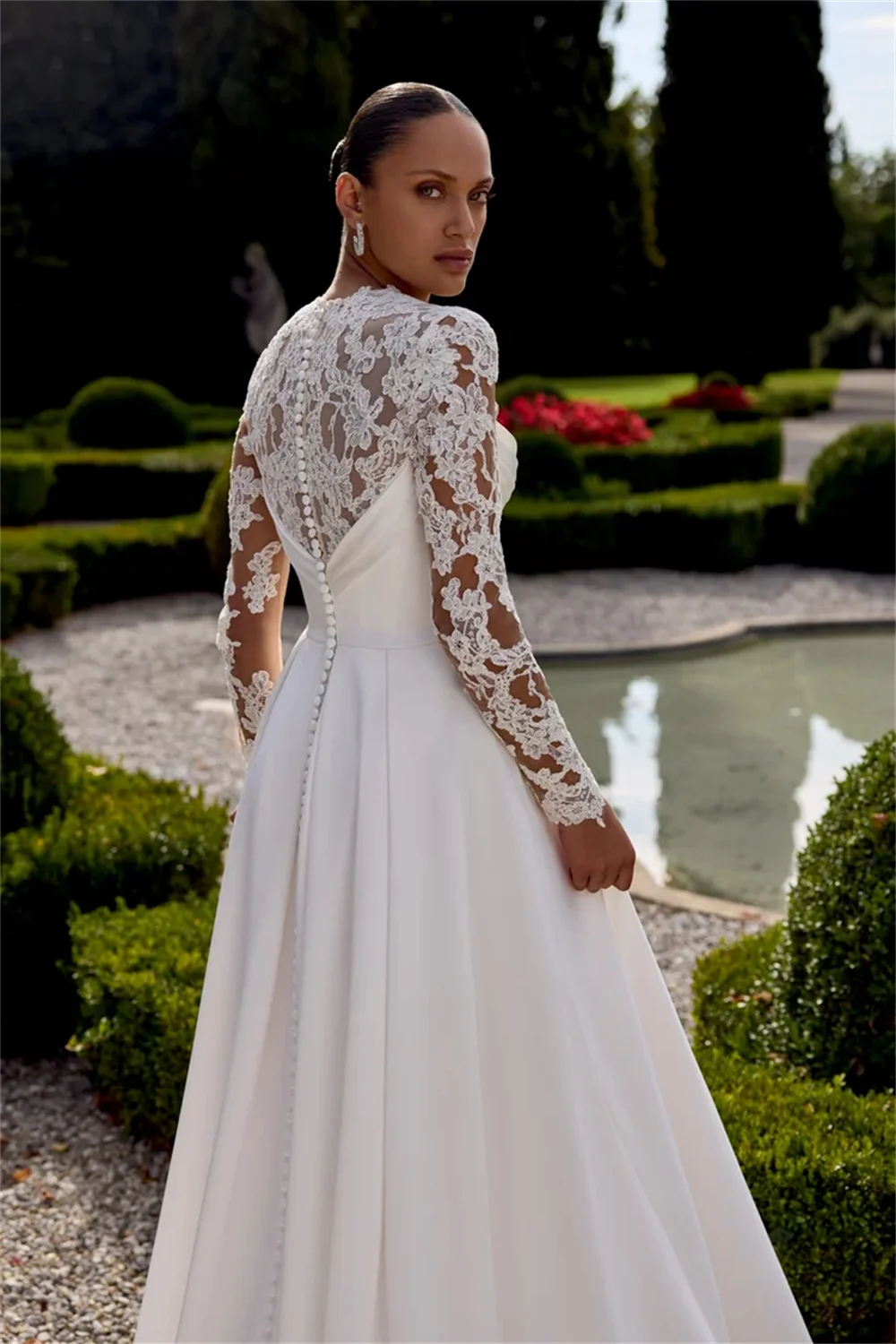 Tokyo Customized White Sweetheart Necklink Wedding Dresses Long Sleeve A-Line Bridal Gowns Satin Side High Split Wedding Gowns