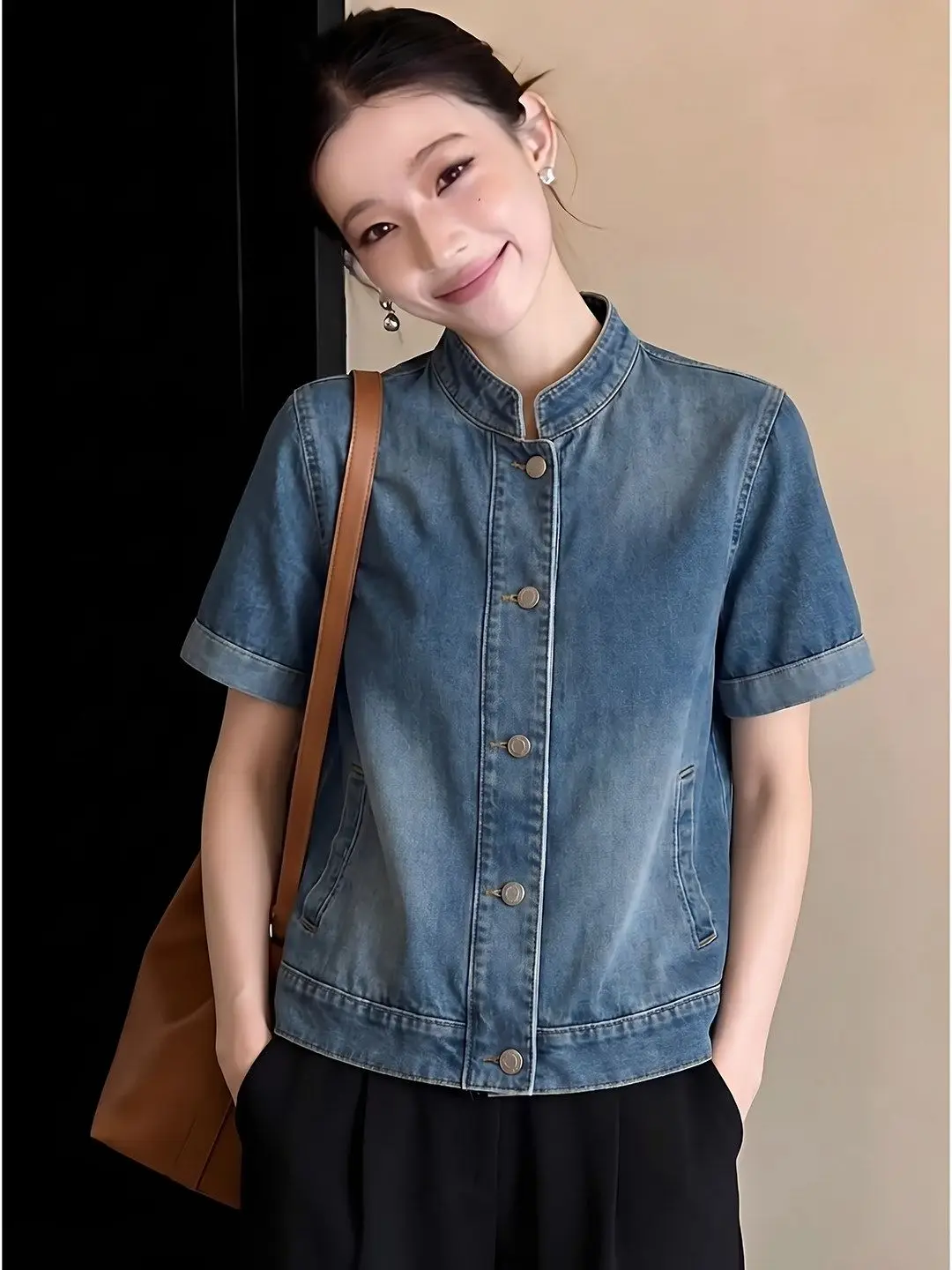 Retro Popular Popular Stand-Up Collar Short-Sleeved Denim Jacket Women's 2026 Summer New Temperament Slim Top Tide