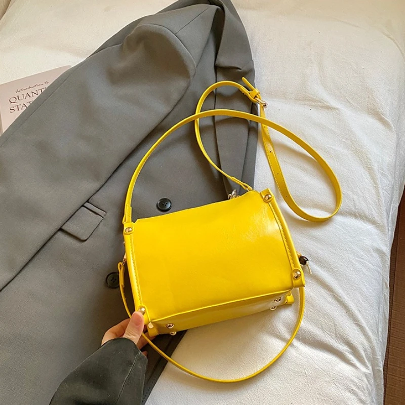 New Women's Shoulder Bag Fashion High Quality PU Girls' Crossbody Bag Solid Color Versatile Commuter Handheld Storage Bag
