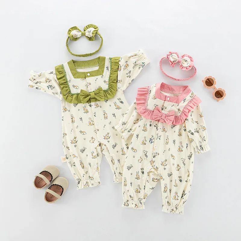 Newborn Girls Romper Spring Autumn New Cartoon Rabbit Print Lace Patched Baby Girls Jumpsuit Squared Collar Infant Girl Bodysuit