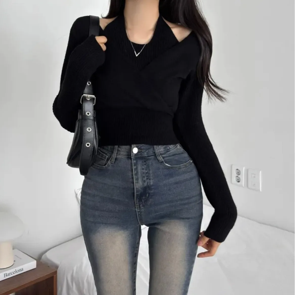 

Women's Chic Design Knitted Sweater Neck Hanging Cross Long Sleeve Slim Fit Inner Wear Two-Piece Base Shirt Winter Fashion