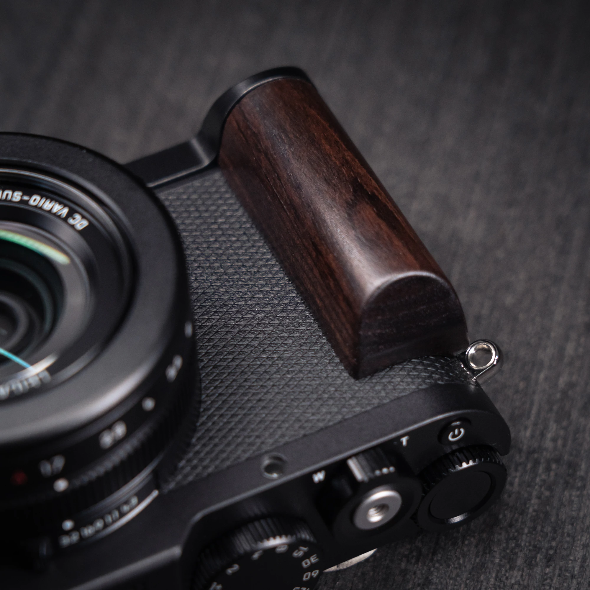 YUWOOD DLUX8 L-förmige Montageplatte mit Holzgriff für Leica D-lux8, integrierte Arca-Swiss-Schnellwechselplatte für Arca-Typ-Stativ – Detail 16