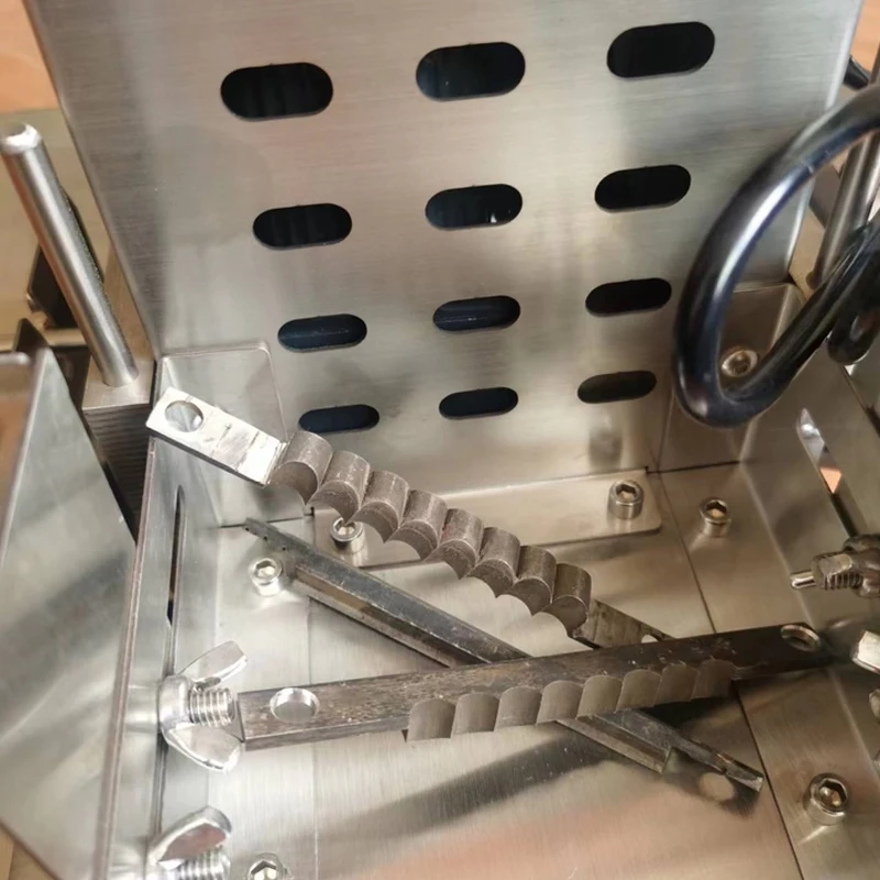 Dananhai Chocolate Chip Cutting Spreading Shavings Machine - Commercial Kitchen Chocolate Processing Equipment