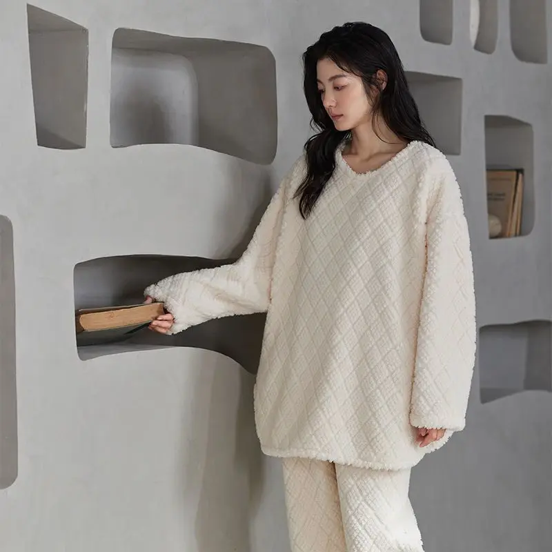 

new model coral fleece pajamas Women's winter fleece-lined thicken minimalist homewear two-piece set Leisure Home Clothing