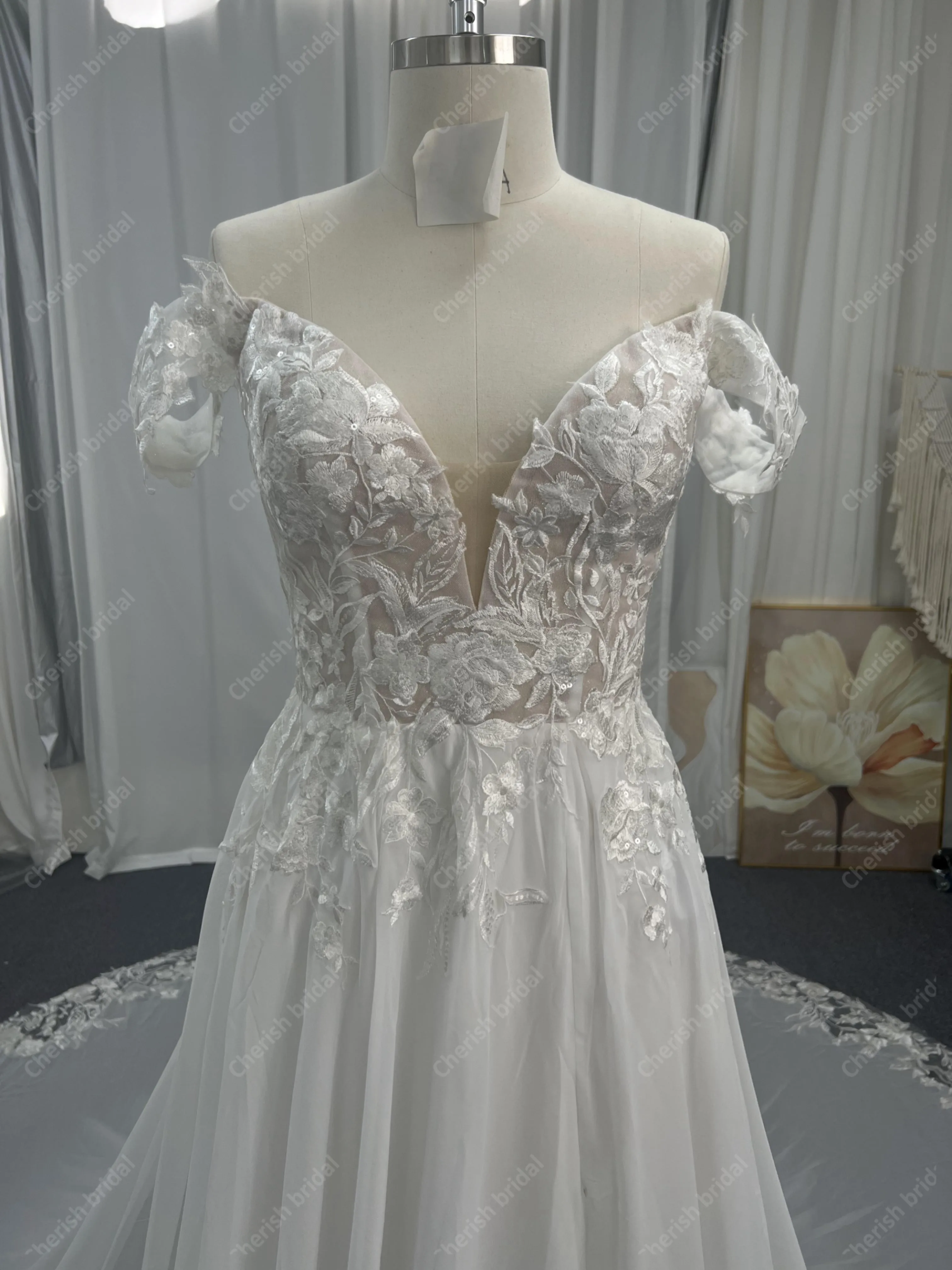 Wedding dresses, Brides wedding dresses 2024, elegant off shoulder weddingdress lace applique bridal dress with chiffon skirt