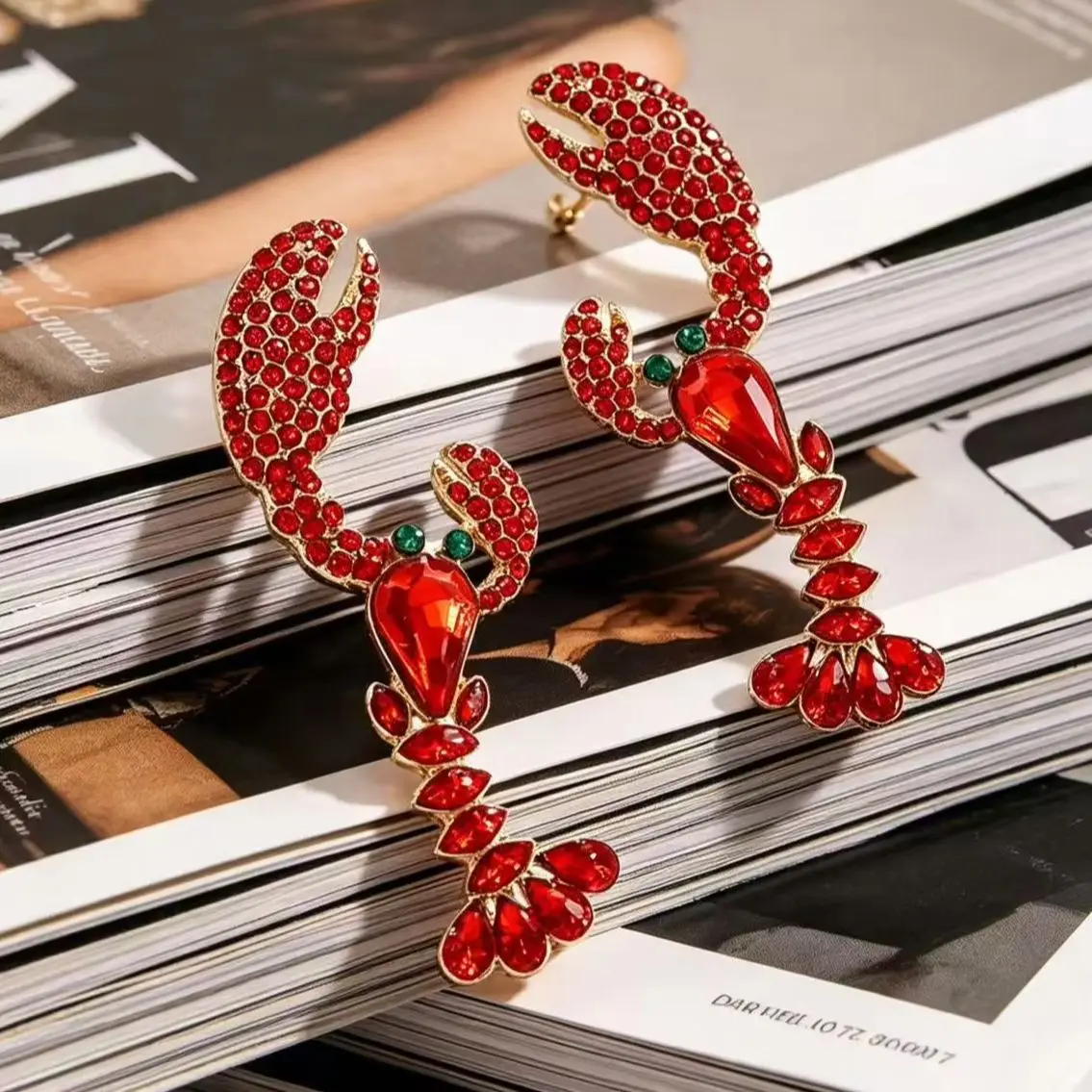 2026 New Summer Personalized Creative Rhinestone Lobster Drop Earrings