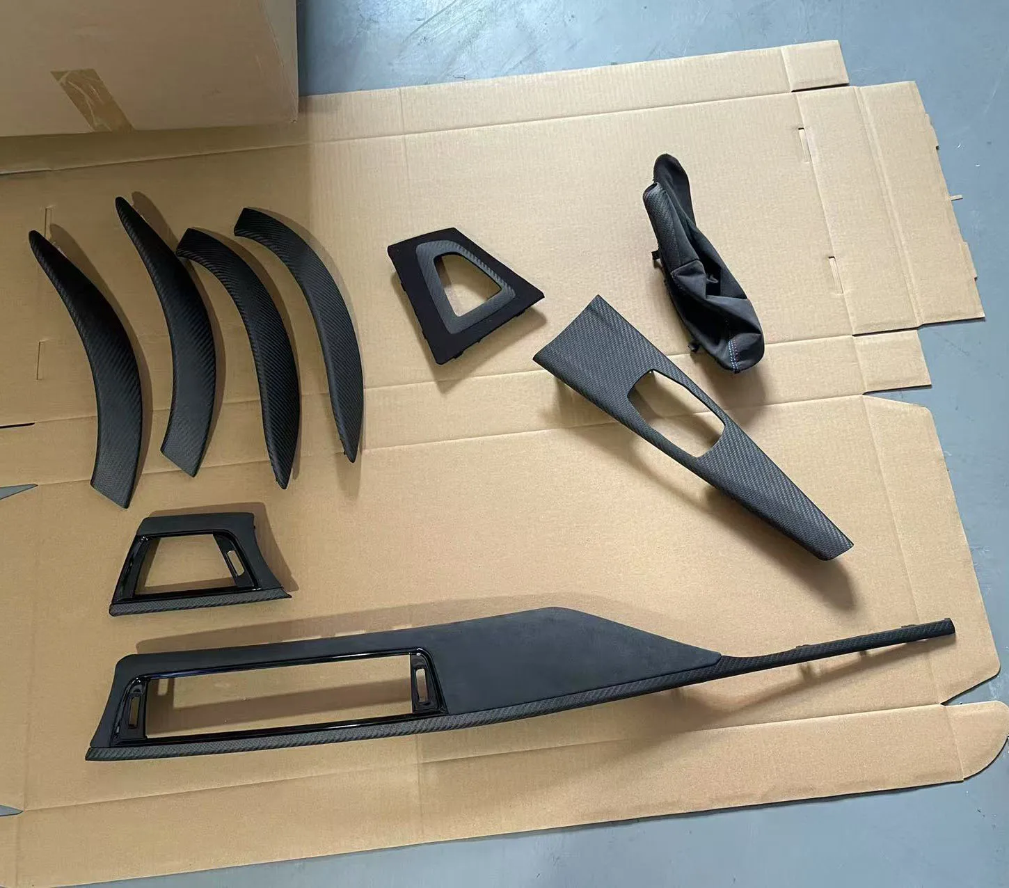 Linkslenker-kompatibles Zierleisten-Set für die Mittelkonsole und Instrumententafel passend für BMW 3er & 4er Serie 3GT F30 F31 F32 F34 F36