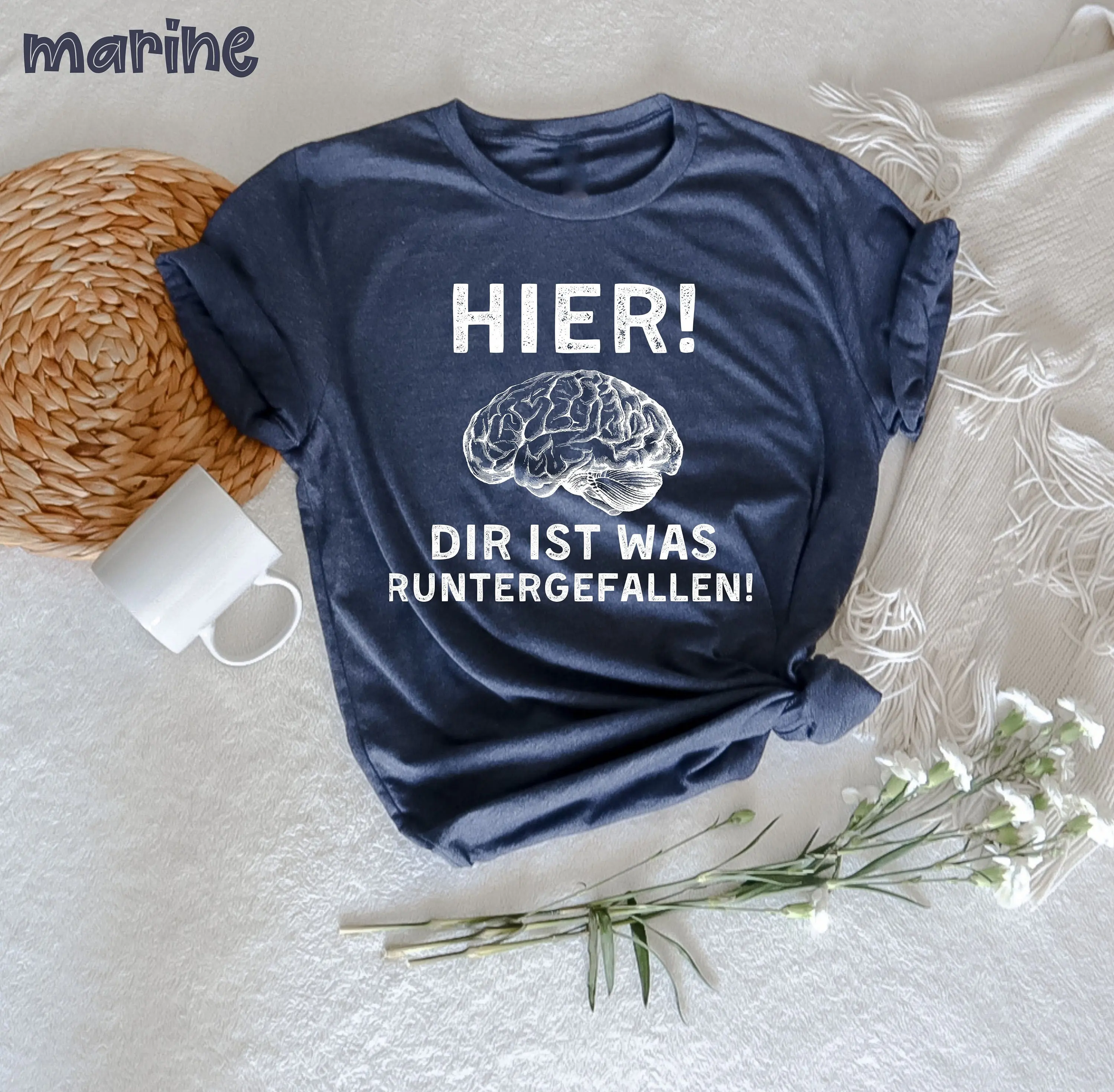 Hier Dir Ist Was Runtergefallen Lustiger Spruch Lustige Geschenke Humorvolles T Shirt Sarkastische Lustig Sarkastisch