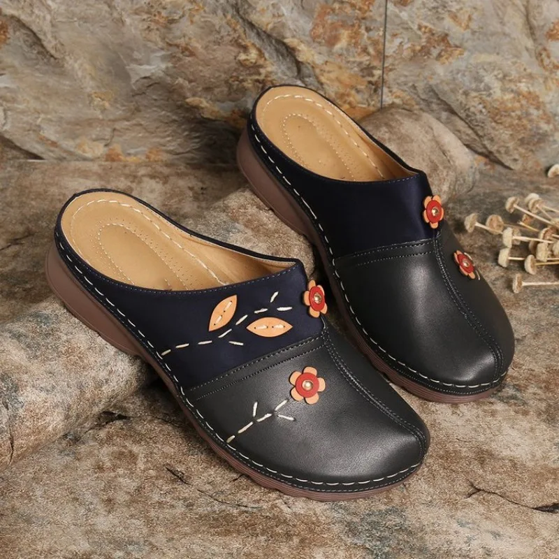 Women Slippers 2024 New Summer Flat Round Toe Sandals Retro Comfy Mary Jane Shoes Slippers Women Casual Comfortable Slides Women