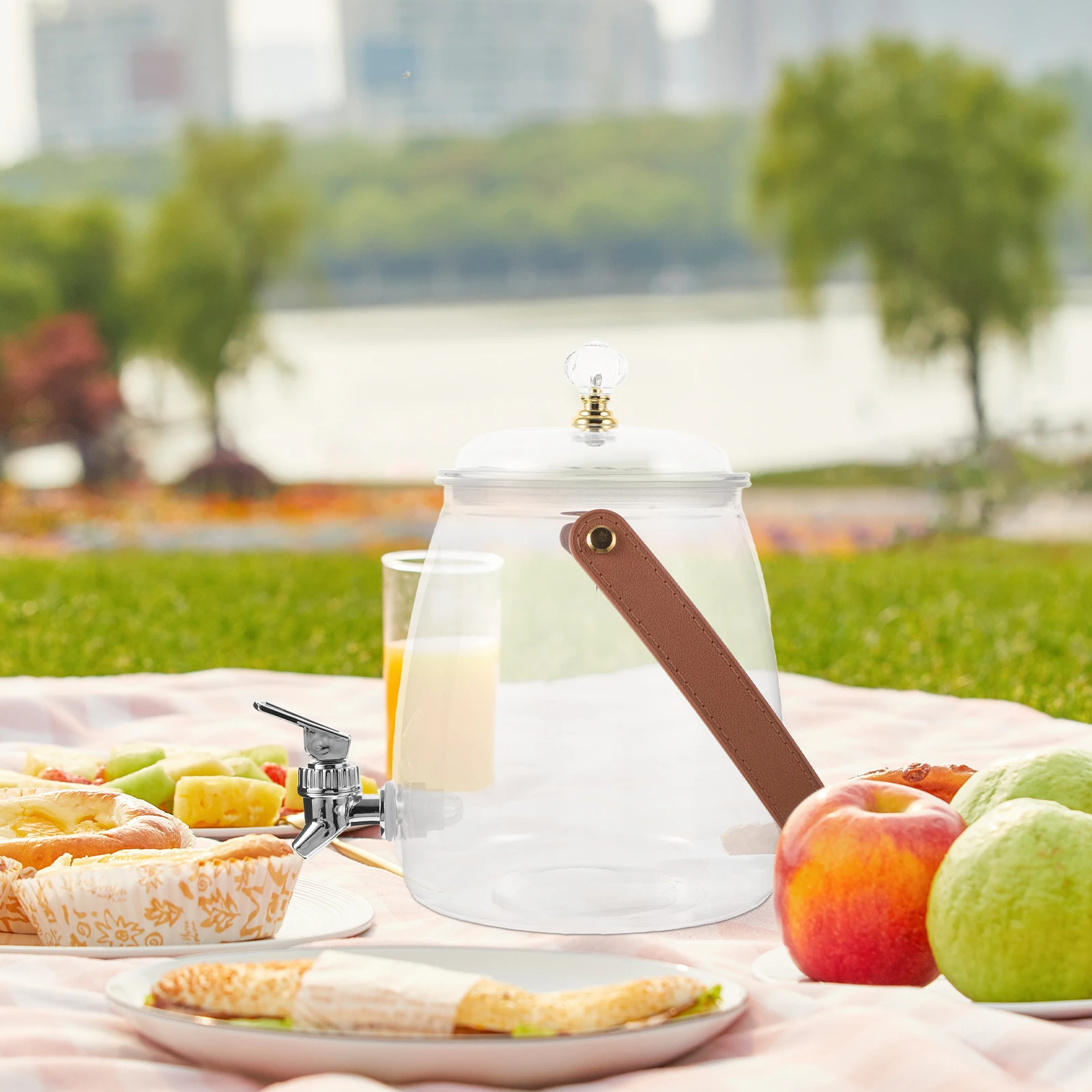 

Ice Bucket Tea Separator Beverage Container with Tap Large Capacity Drink Dispenser for Family Outdoor Electroplated