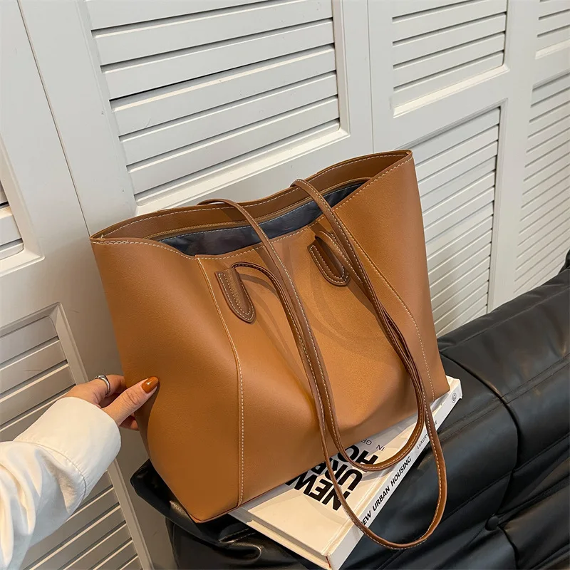 

High Quality Ladies Simple Temperament Commuter Bag Women 2023 New Early Autumn Retro Leisure Large-capacity Armpit Bag Tote Bag