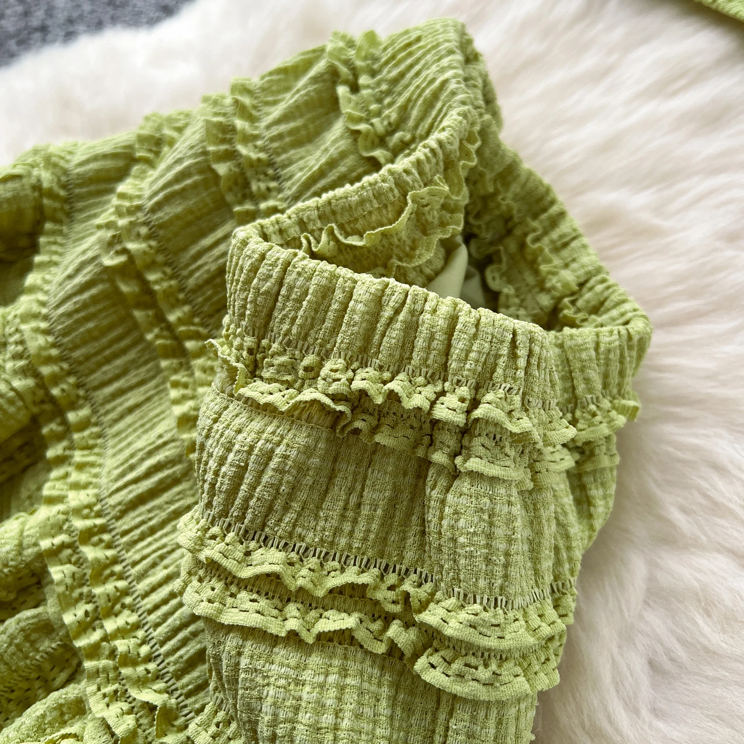 คอเหลี่ยมกลวงออก O-คอแขนกุดบางเซ็กซี่วินเทจหรูหราฝรั่งเศสแฟชั่นfairycoreชุดยืดหยุ่นเสื้อผ้าผู้หญิง