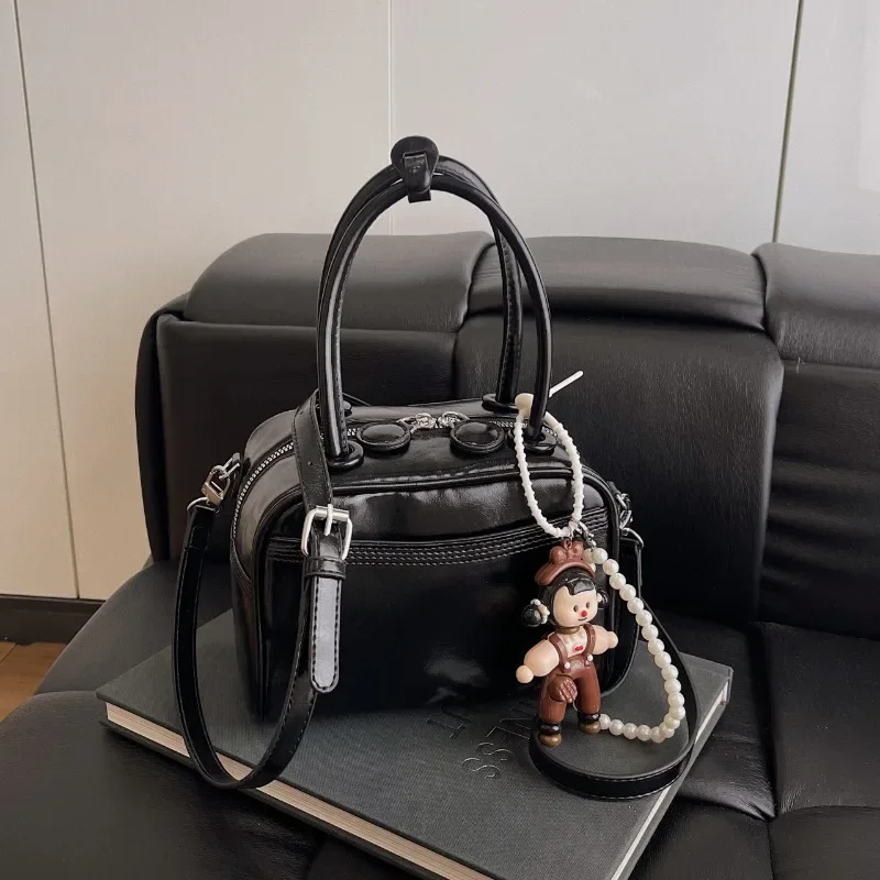 

Trendy Vintage Crossbody Bag for Women - Spring Summer New Boho Shoulder Purse, Unique Commuter Handbag, Fashion Retro Clutch