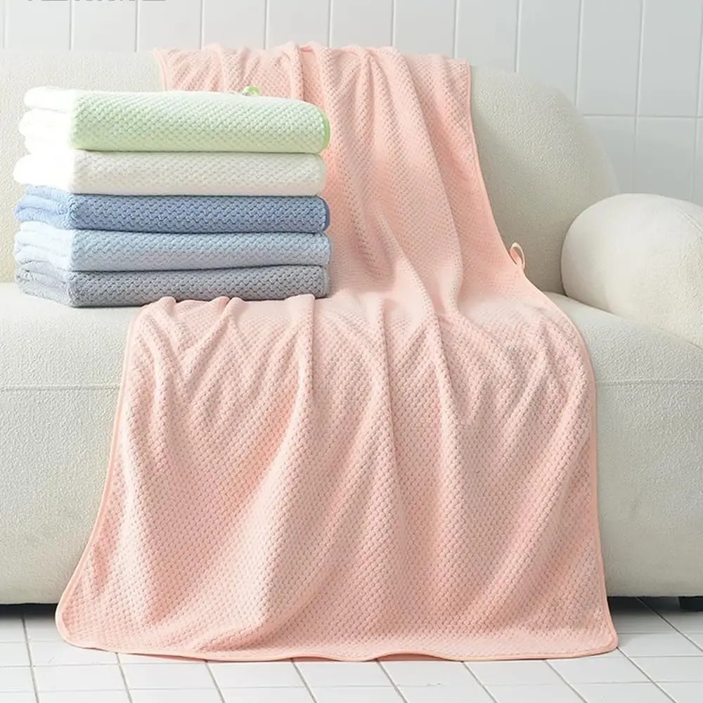 

Luxury Microfiber Bath Towel 35x67 inch - No Lint, No Fade, Super Absorbent Quick Dry for Sensitive Skin, Gym, Yoga