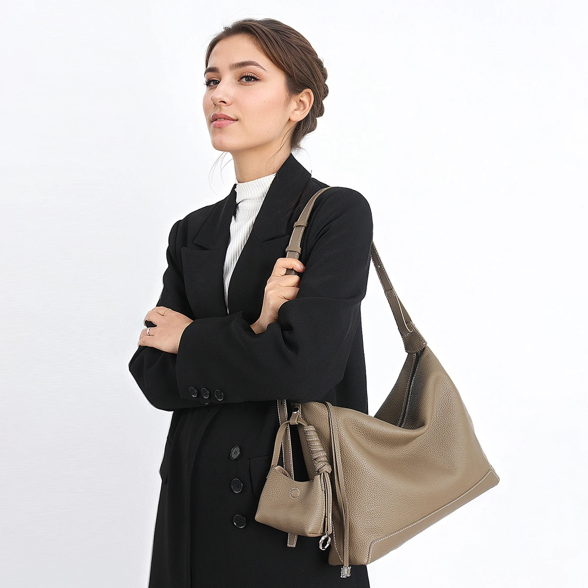 

Korean Version Niche Design Women's Bags Fashion Light Luxury Shoulder Bag Ladies Large Capacity Commuting Leather Women's Bags