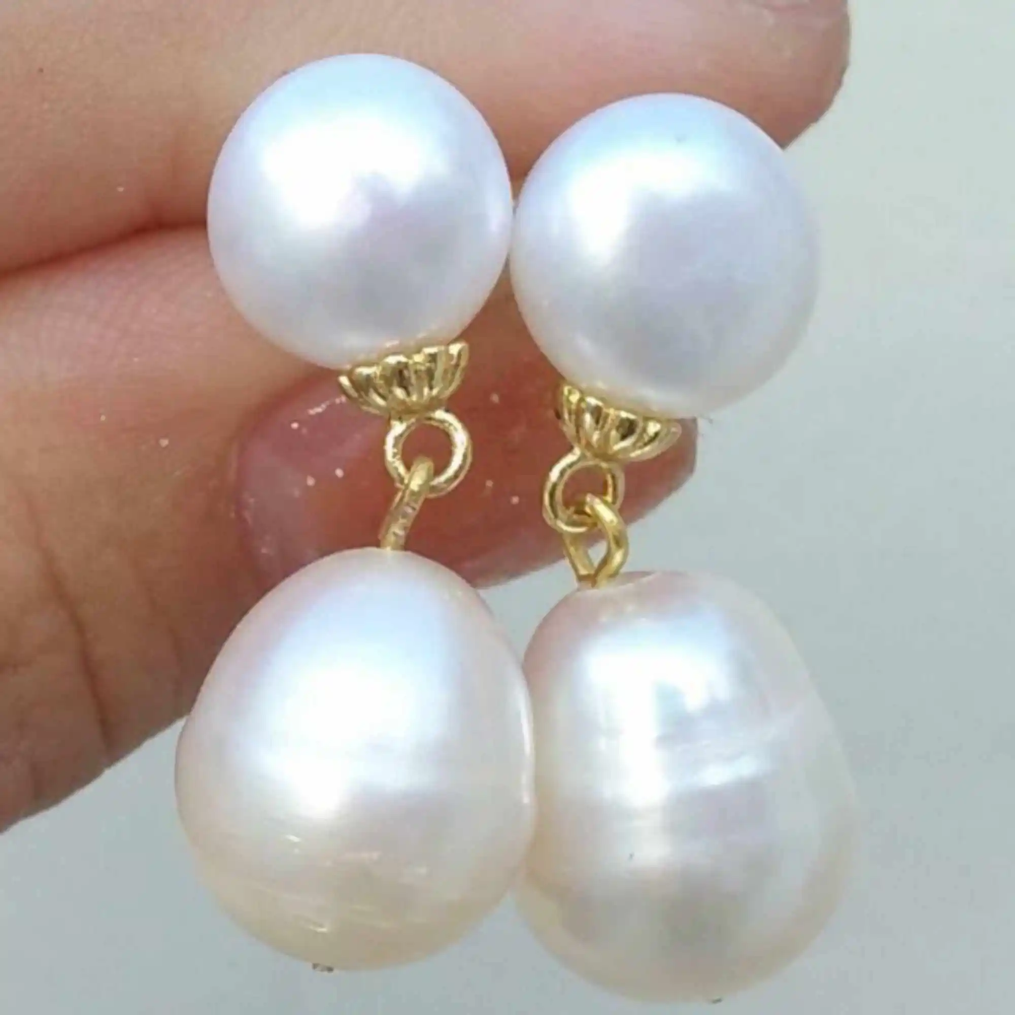 

Natural round Baroque white pearl 14k yellow gold earrings Ear stud Cultured Beautiful Aquaculture New Hook