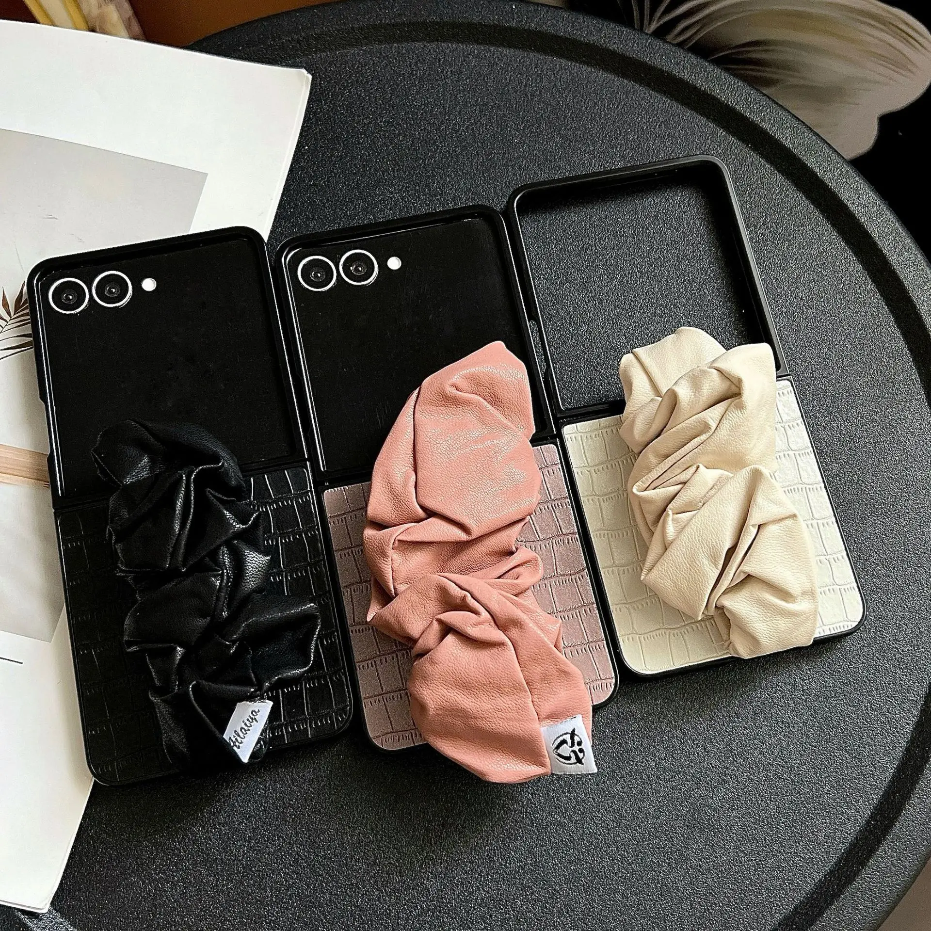

Bowknot Wristband Phone Case for Samsung Galaxy Z Flip 7 6 5 4 Protective Back Cover for ZFlip5 ZFlip6 ZFlip7 Case Shell