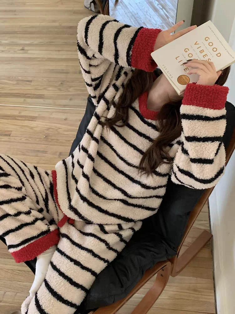 

Thiened Coral Fce Pajamas Women's round Ne f Fce Winter Spwear Long Sve Long Pants Sweet Sle Home Clothes