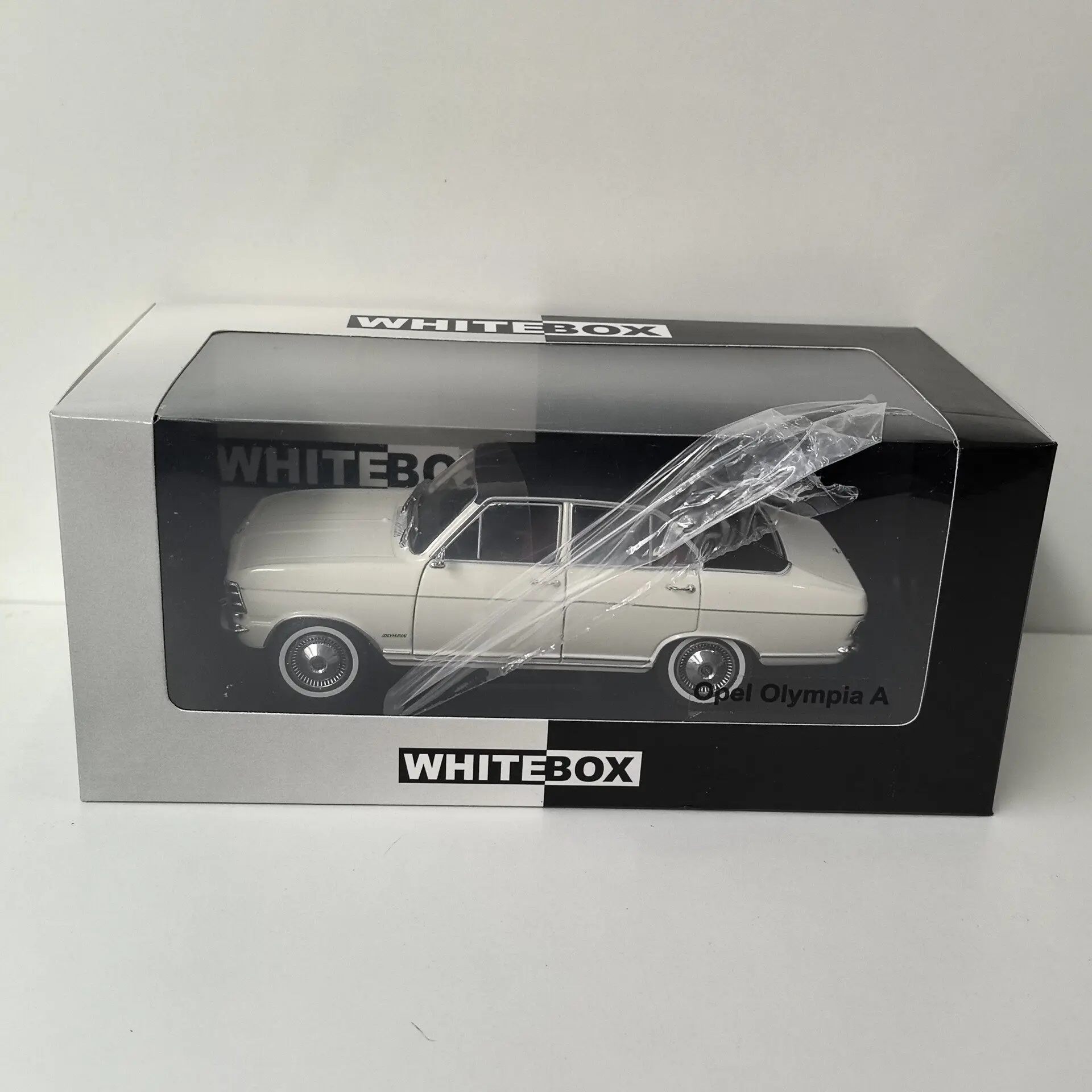 

Diecast WHITEBOX 1/24 Scale OPEL OLYMPIA A W6 Alloy Car Model
