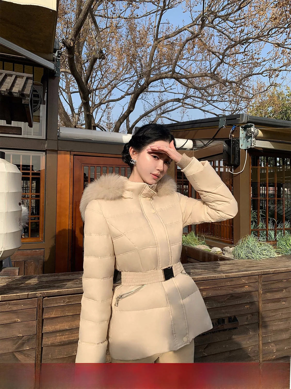 

Зимняя утепленная куртка Zeng Paris с капюшоном, женская теплая приталенная модель с меховым воротником, утягивающая талию