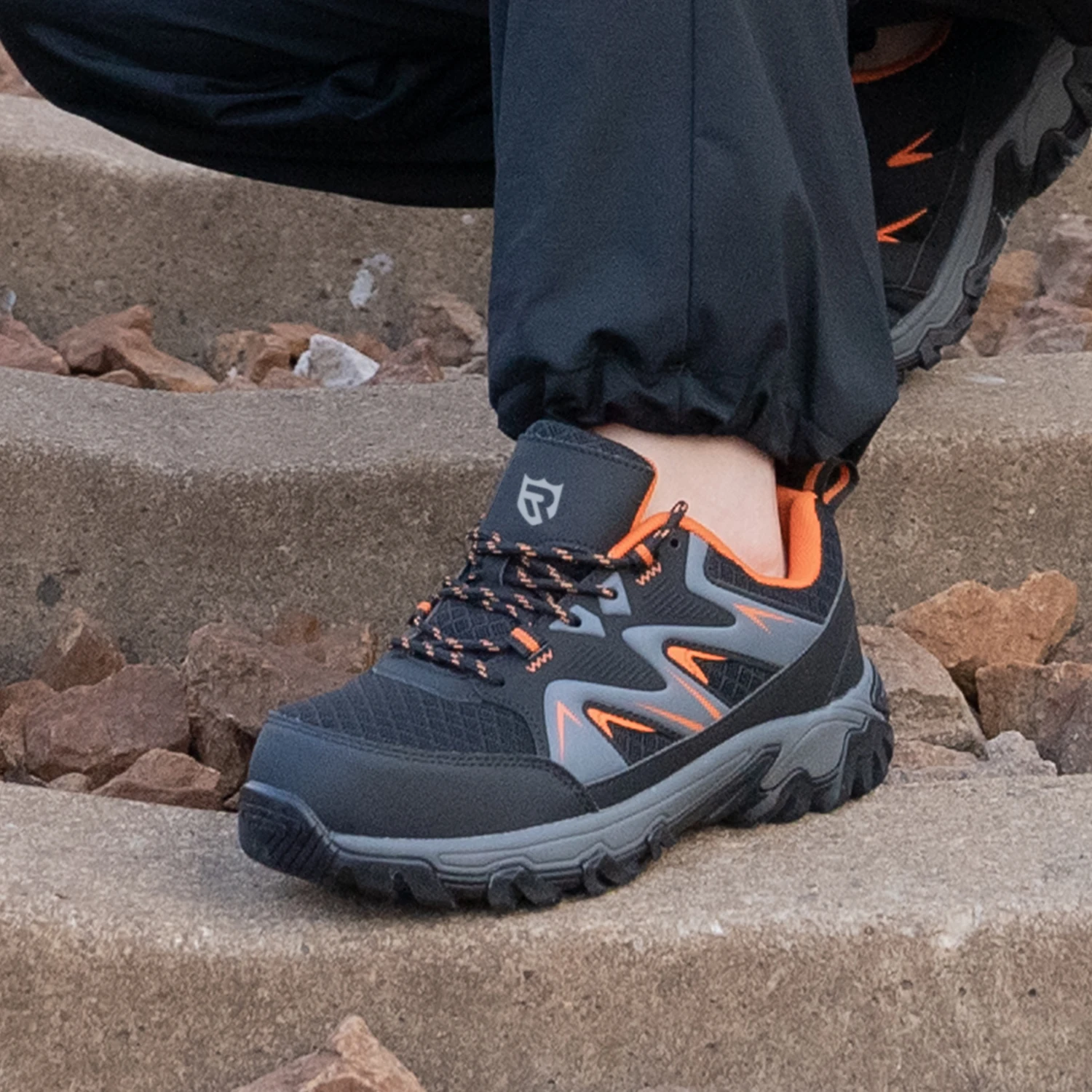 Женская повседневная, удобная, модная уличная походная обувь.