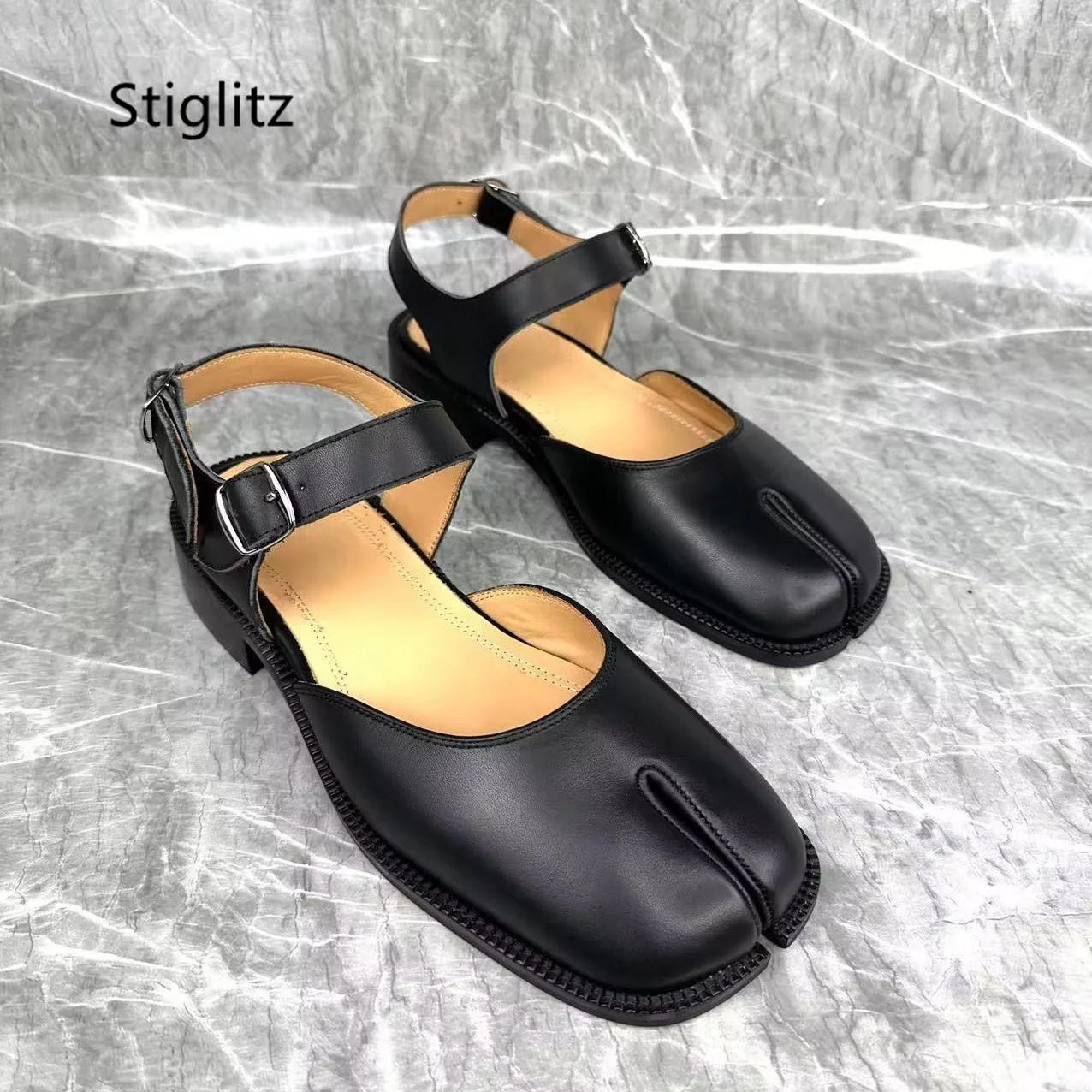 Genuine Leather Split-Toe Shoes for Men Black Buckle Strap Back Empty Men\'s Sandals Flat Low Heel Comfortable Male Shoe