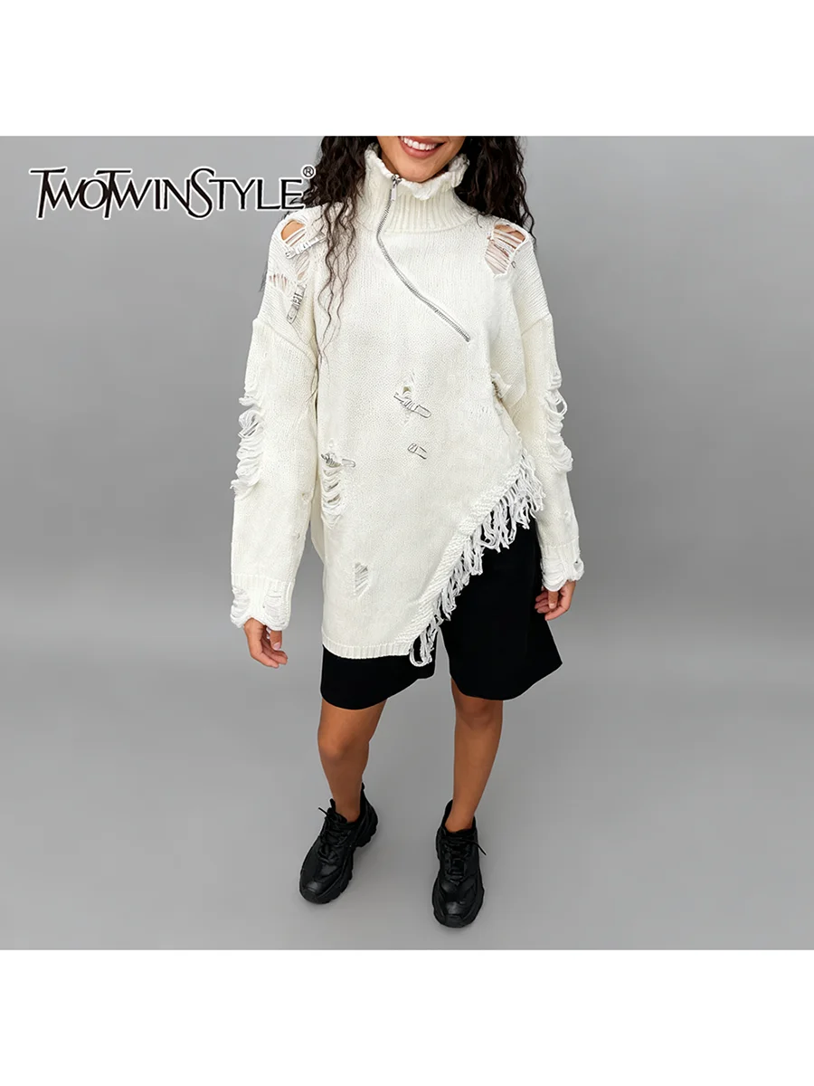 

TWOTWINSTYL однотонные ажурные свитера с кисточками нестандартной формы для женщин, с высоким воротом и длинными рукавами, лоскутный металлический свитер, женский