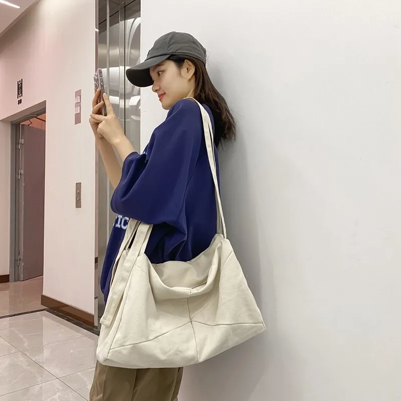 

2023 new foreign style versatile net celebrity shoulder bag, nylon texture, tote bag, large capacity fashion bag