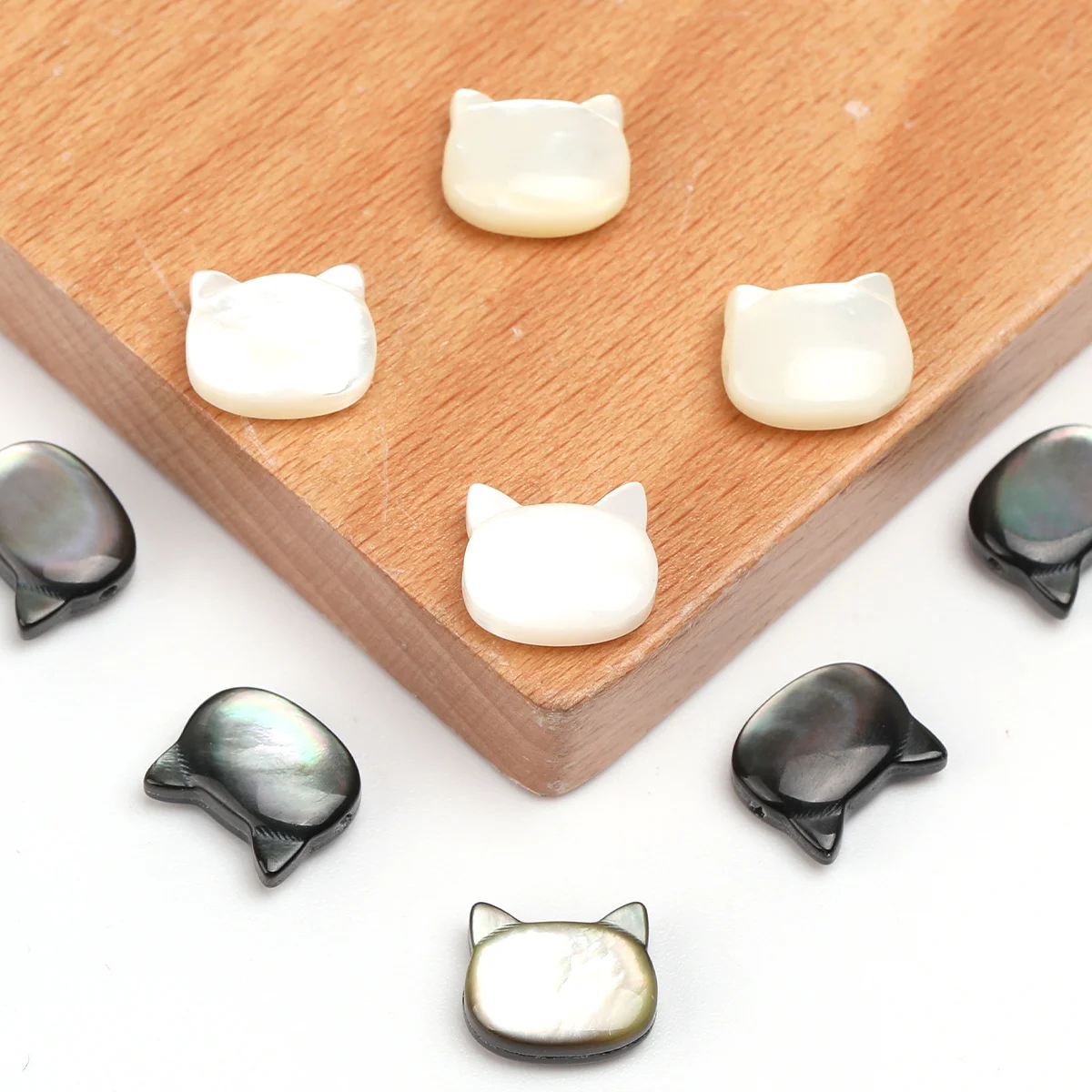 4pcs/8pcs Natural Shell Cat Head Bead, 10mm Cute Kitty Shaped Shell Spacer Bead for DIY Bracelet Necklace Jewelry Making
