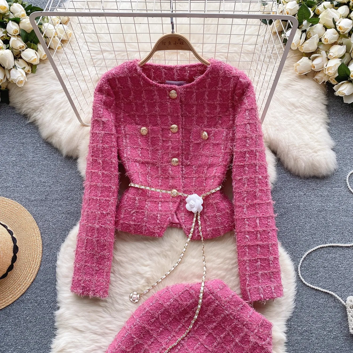 New 2024 Winter Rose Red Tweed 2 Piece Set Elegant Women O Neck Gold Single Breasted Tassel Short Coat +Split Pencil Skirt Suits