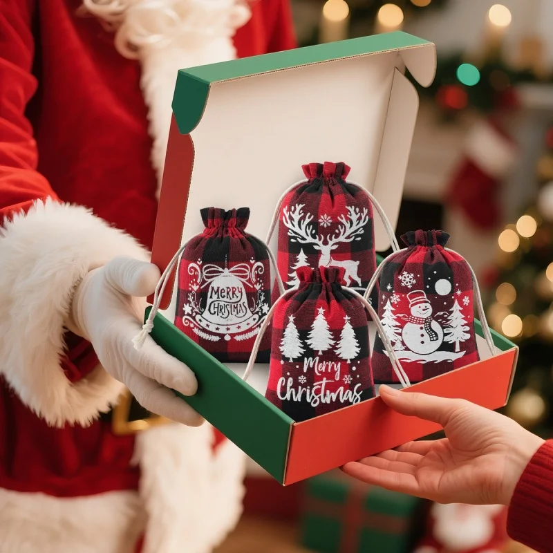 

4/12pcs Christmas Velvet Drawstring Bags - 12pcs Gift Packaging Pouch for Candy Biscuit, Party Favors & New Year 2026 Storage