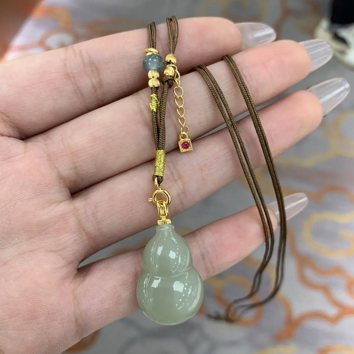 

Hetian Jade Qiemo Blue Gourd Pendant, Natural Jade Fulu Pendant Men's and Women's Jade Pendant Necklace Popular