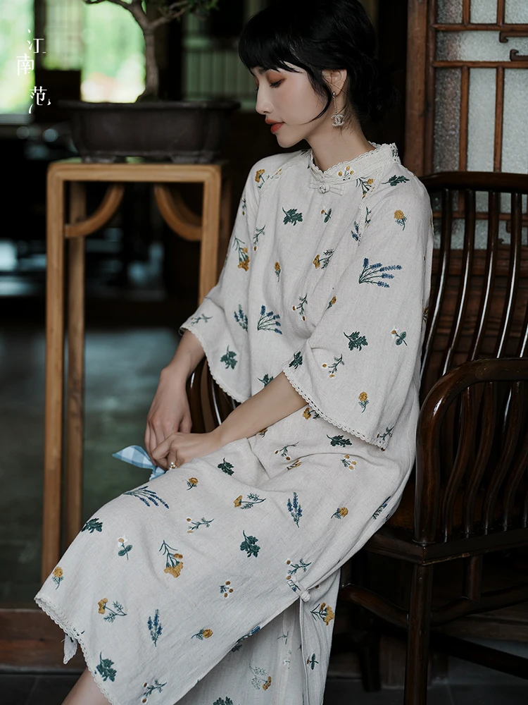 

Новое китайское платье с вышивкой, женское, 2024, модное, для повседневной носки, тонкое, с микро-расклешенными рукавами, в стиле Цзяннань