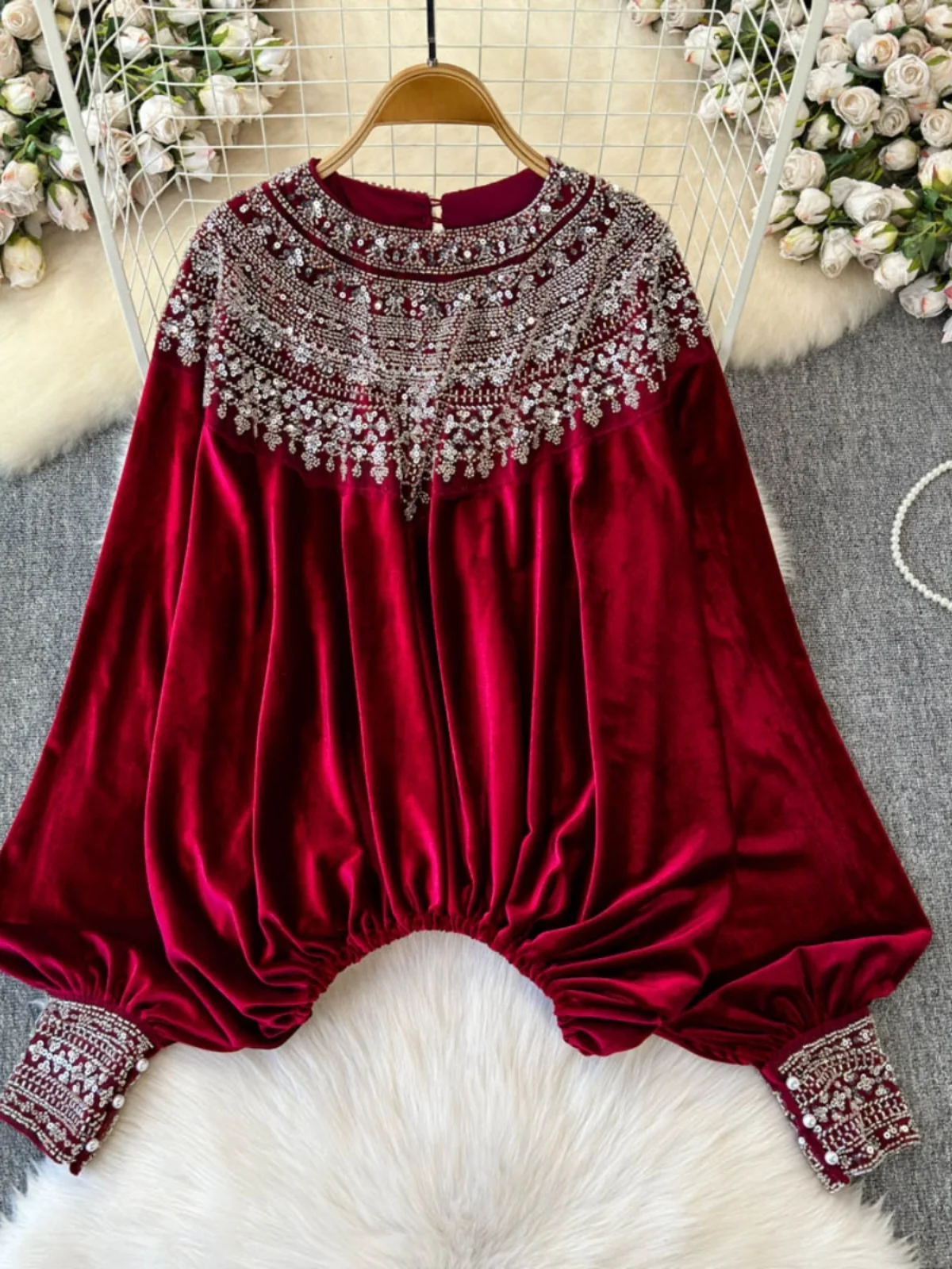 

Quali Velvet Texture iny Sequin Design Small Faionable irt Autumn Winter New Arrival Korean Sle Loose Fit round Ne