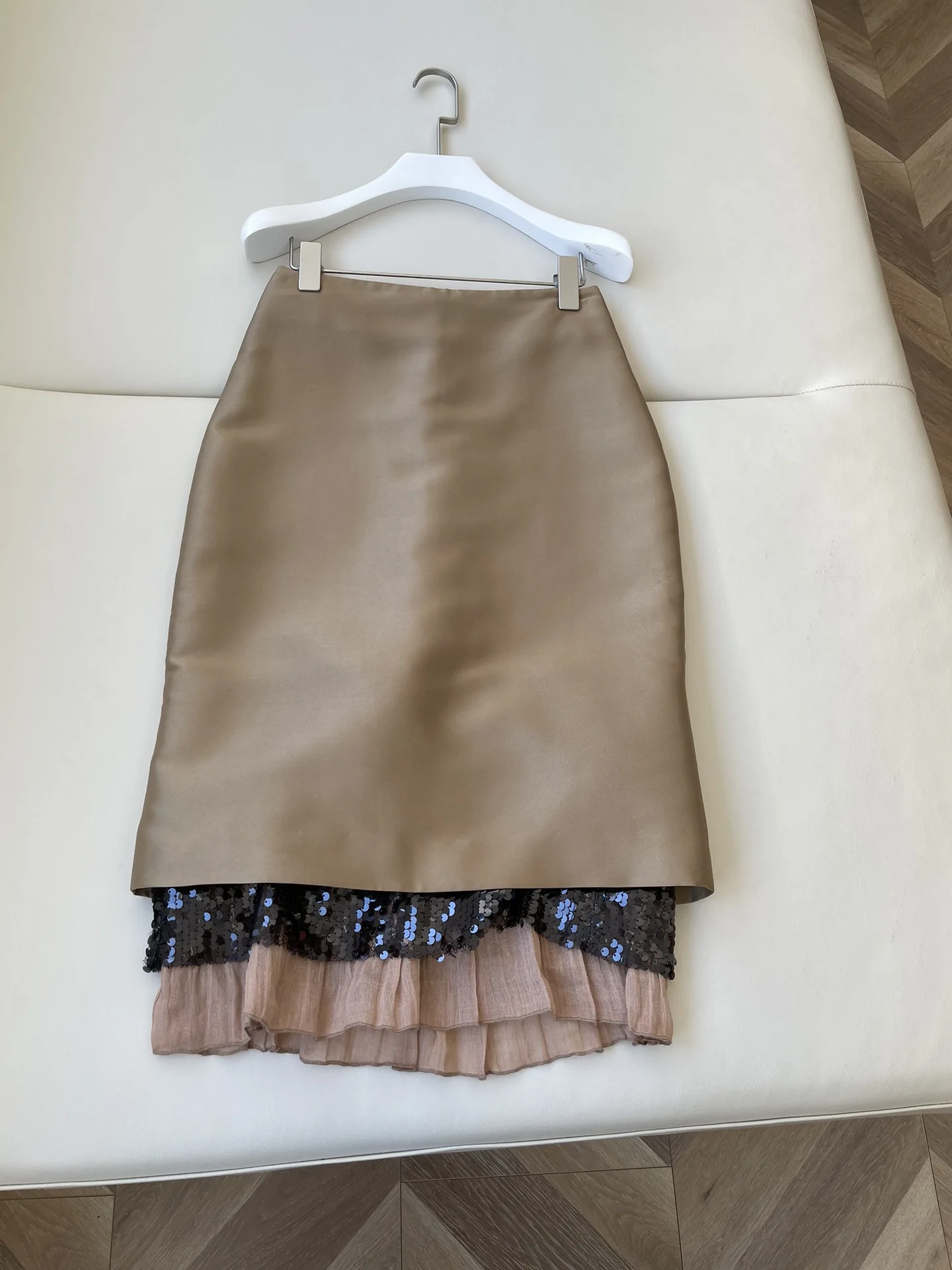 2024 Summer New High Quality Women's Wear Fashionable bead patchwork design high waisted skirt 0621