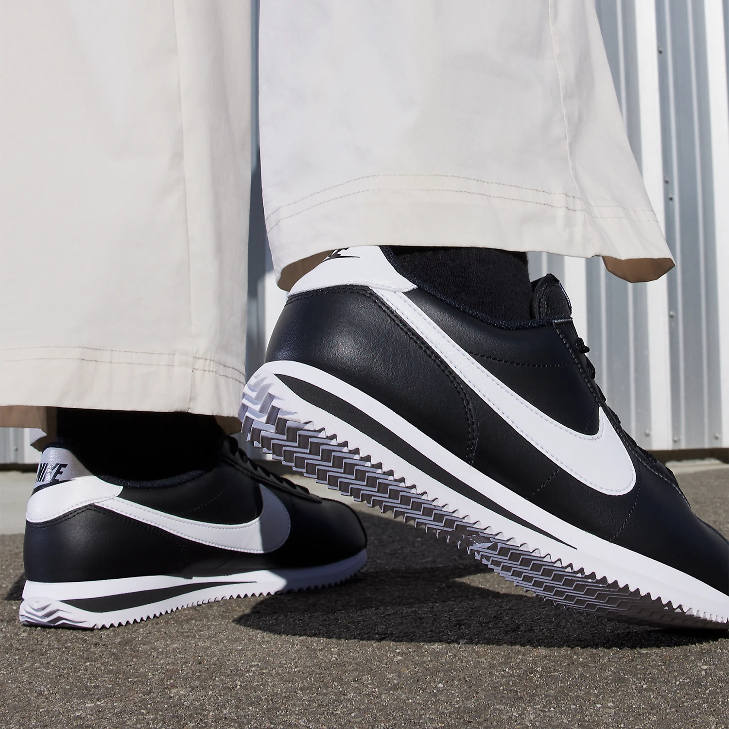 

Nike genuine Cortez Leather Women's Lightweight Durable Running Shoes DN1791-001