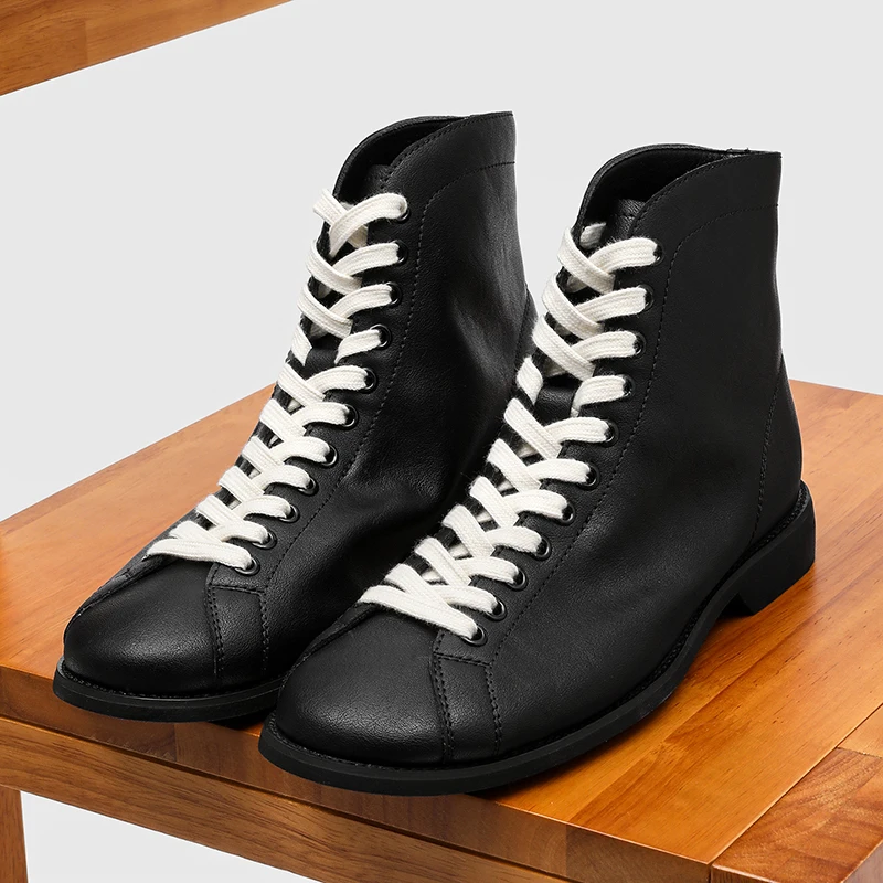 Simple Exquisite Men Retro High Top Boots with Color Blocked Lace Up Design Suitable for Daily Commuting Fashion