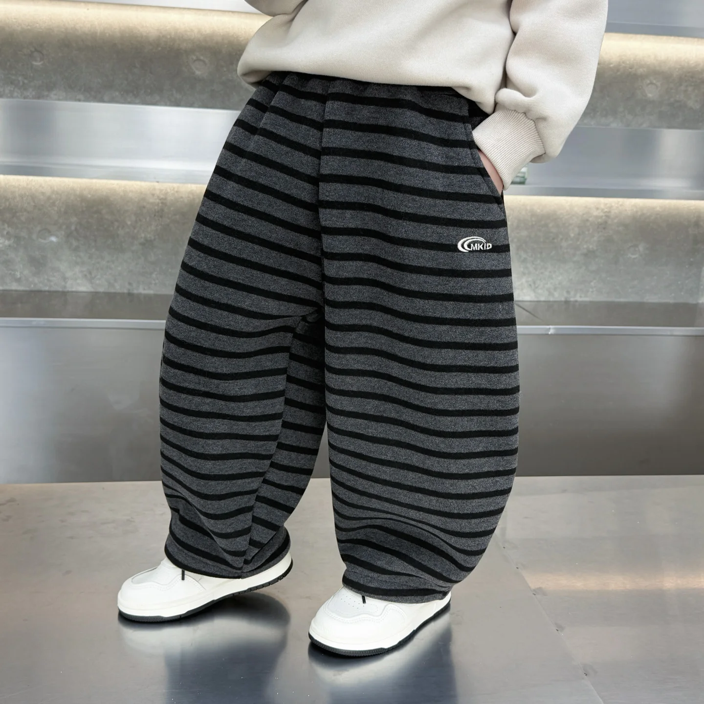 

Children's Fce Lined Sports Pants Autumn Winter Outerwear Lamb Velvet High Waist Loose Fit Straight Leg Anti-Bacterial