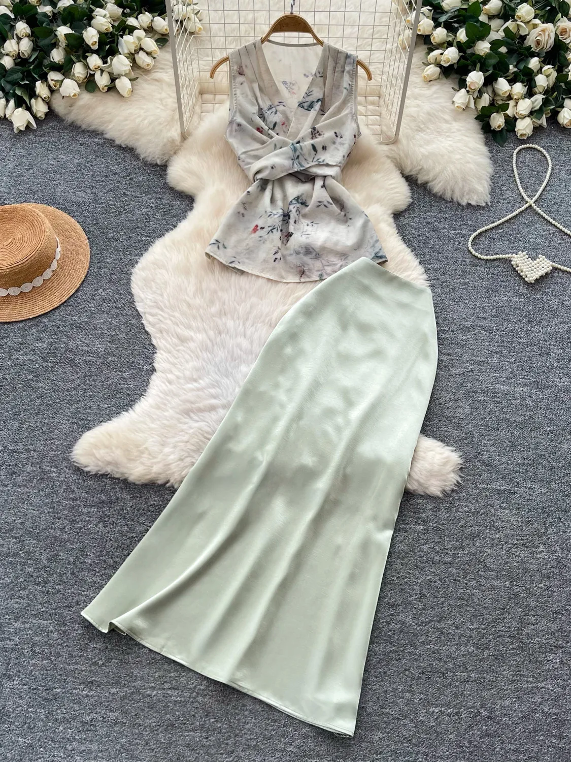 

Elegant Printed Vestd Midi Skirt 2 Piece Set Women Summer Pleated V-neck Tank Top Satin Solid Color Midi Skirt Woman Skirt Set