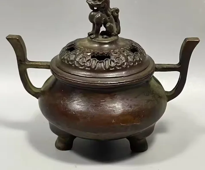 Antique Copper Incense Burner Chinese Hand Carved Kirin Statue Double Ear Burner Collection Crafts Home Decorations