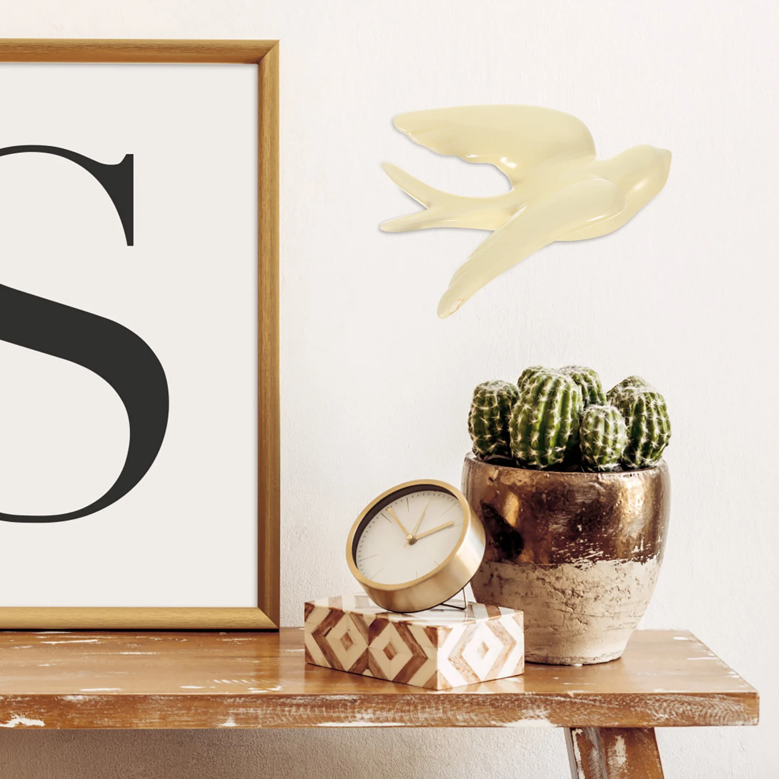 

Ceramic Bird Wall Decor Stylish Bird Shape Pendant Wall Hanging for Restaurant Cafe Bedroom Living Room Decoration