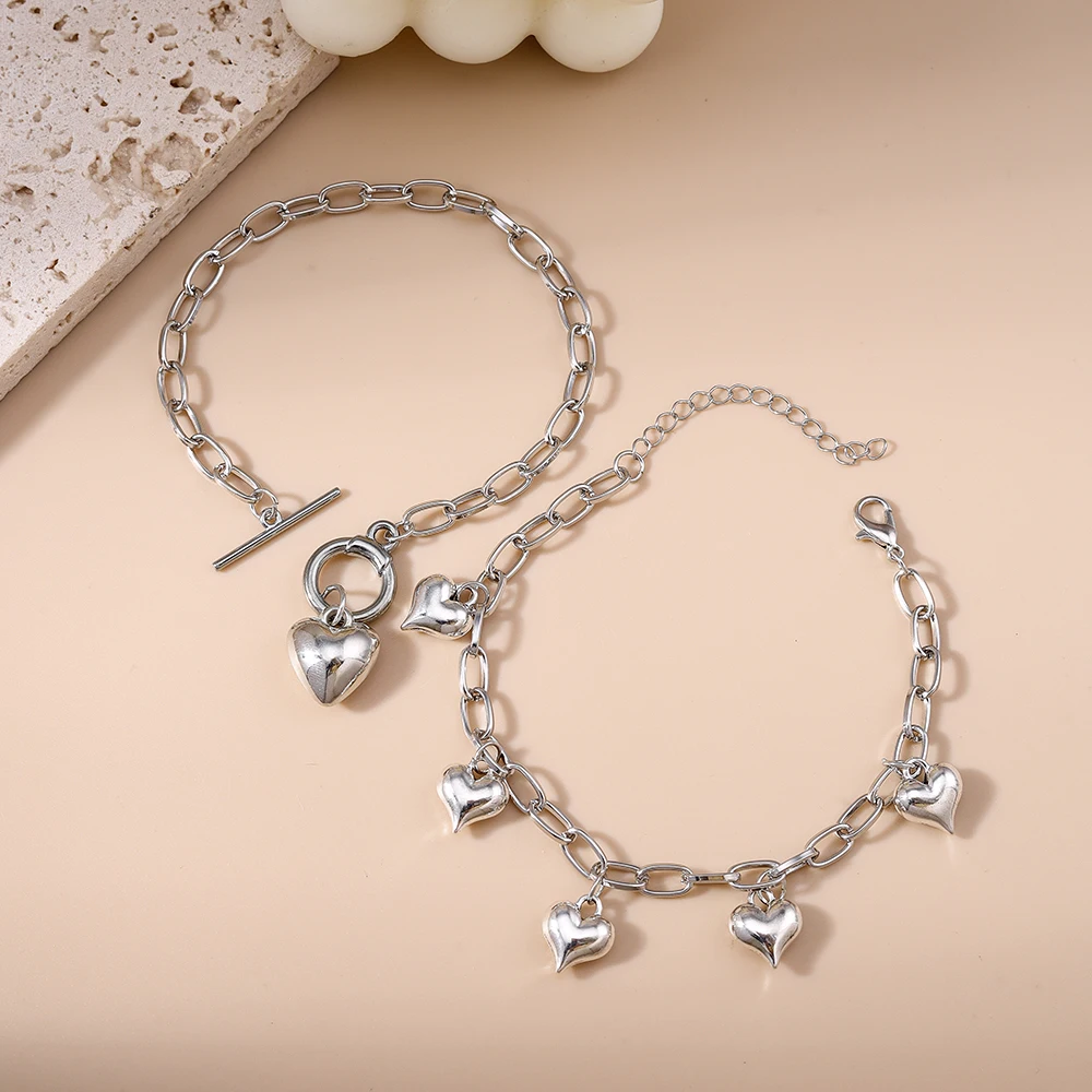 Aihua 2-teiliges Set Trendiges Silberfarbenes OT-Verschluss-Armband mit Pfirsich-Herz-Anhängern für Damen, Legierungs-Herz-Armband, Schmuckgeschenk – Detail 5