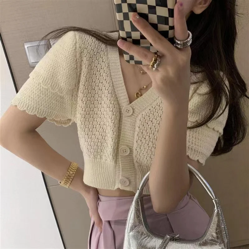 

Boring Honey Fashion Hollow Out Short Sleeve T-Shirt V-Neck Button Pullover Tops Women All-Match Knitted Y2K Top T-Shirt Wome