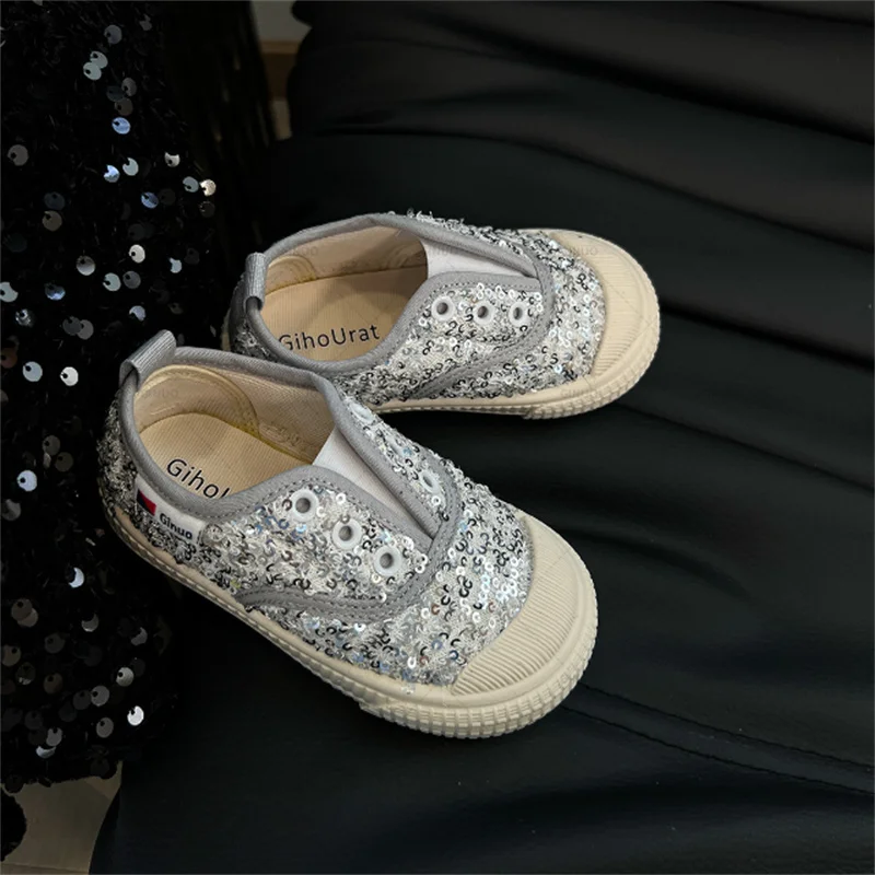 2024 nuove scarpe per bambini autunnali Bling Bling scarpe di tela per ragazze scarpe da ginnastica per ragazzi con suola morbida