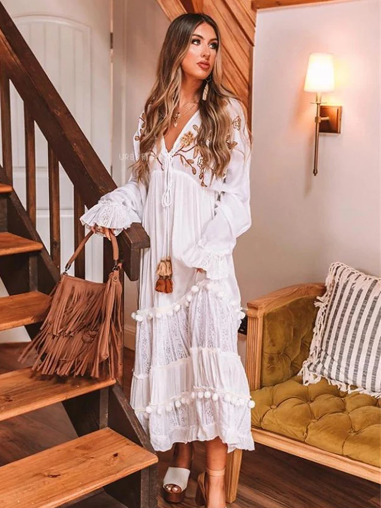 

Jastie Bohemian Vintage Embroidered Dress V-Neck Long Sleeve Sexy Robe Floral Print Maxi Dresses for Women 2022 Spring Autumn