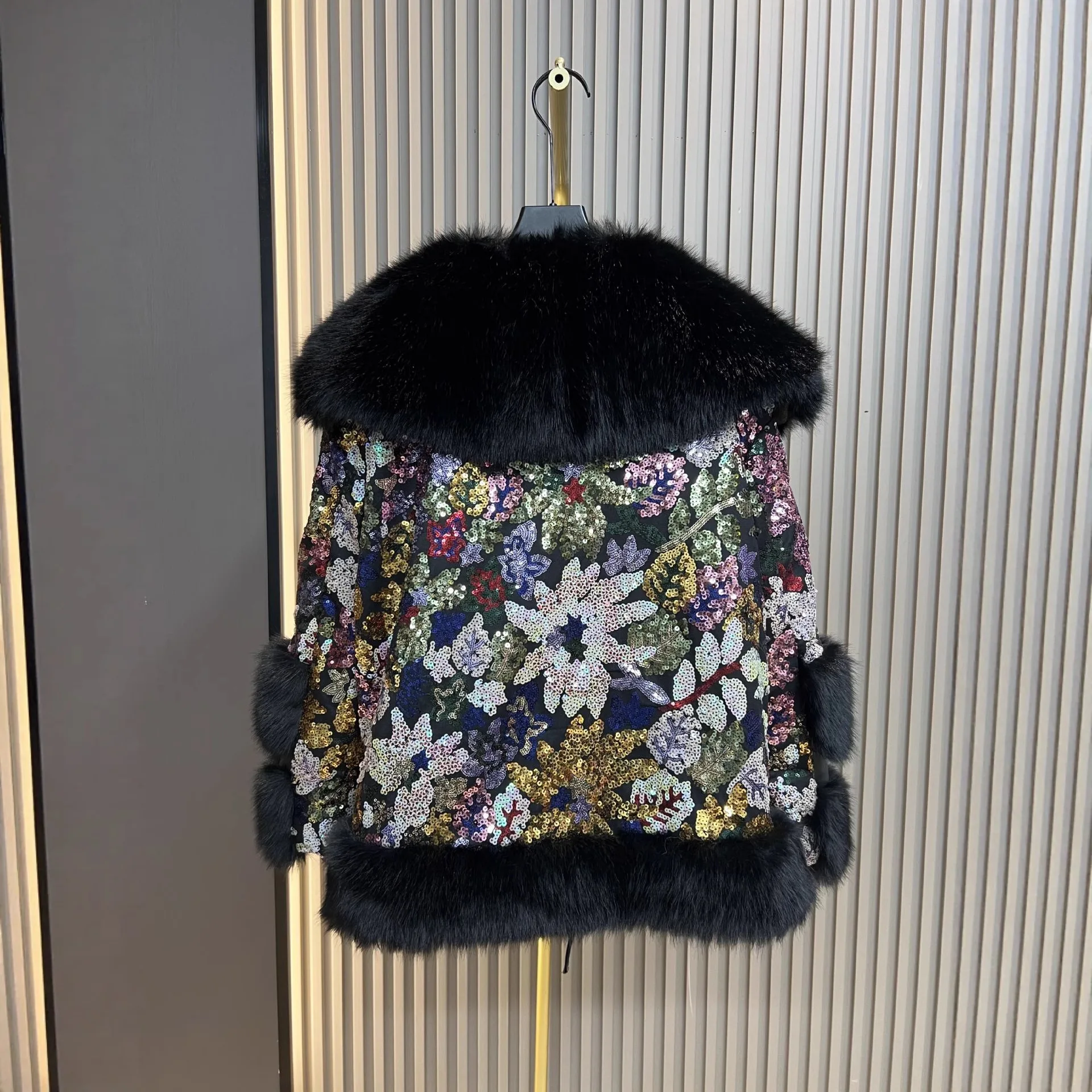 2025 Winter New Ladies Faux Fox Fur Coat Fashion Snowflake Sequins Korean Style Loose Thickened Warm Furry Jacket Overcoat Women