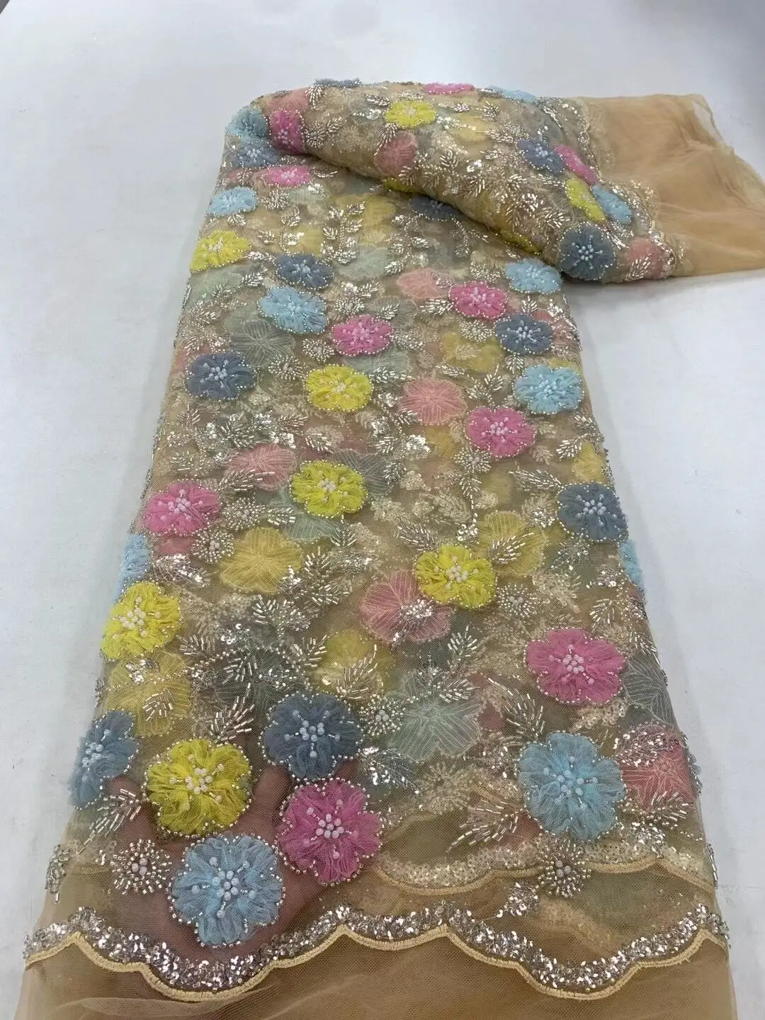 

Высококачественная африканская стандартная нигерийская Тюлевая кружевная ткань для шитья свадебного платья, вышитая сетчатая ткань