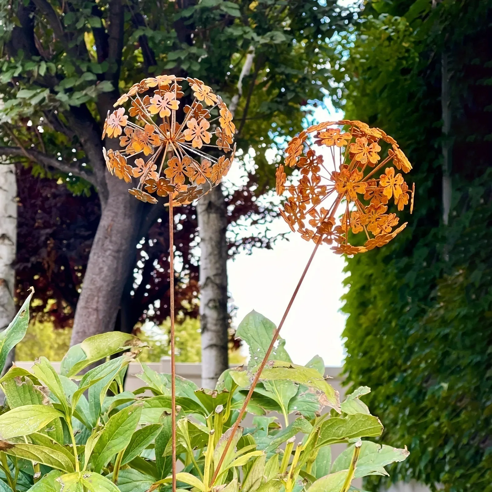 Estaca de Metal Rústica para Jardín - Arte de Silueta de Diente de León y Hortensia, Adorno de Jardín de Acero Corten Envejecido