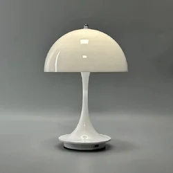 Lampade da tavolo a LED ricaricabili con attenuazione a 3 colori a forma di fungo Decorazione notturna per hotel Luce notturna portatile Decorazione semplice e moderna